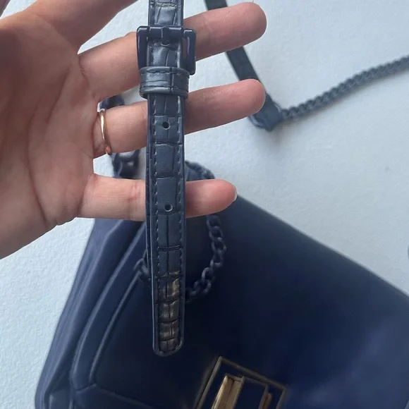 Steve Madden Blue Magenta Chain Crossbody Handbag - Picture 7 of 15